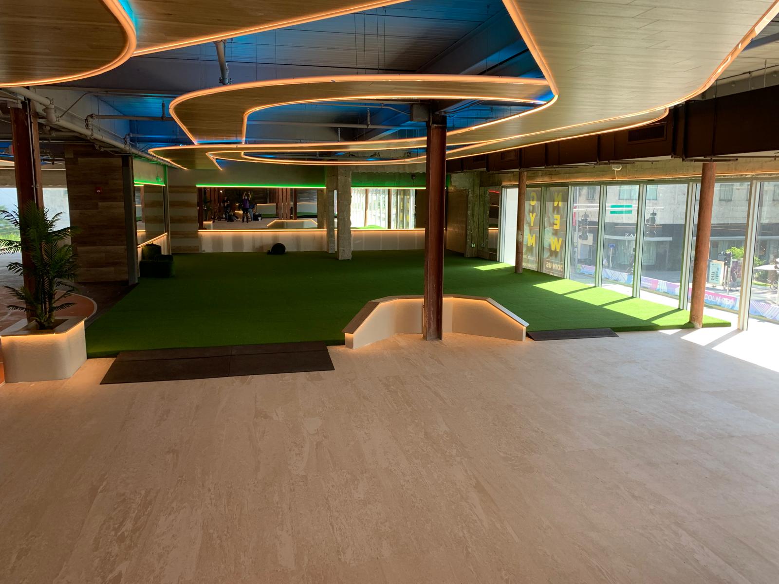Vinyl flooring commercial space by Imperio Flooring